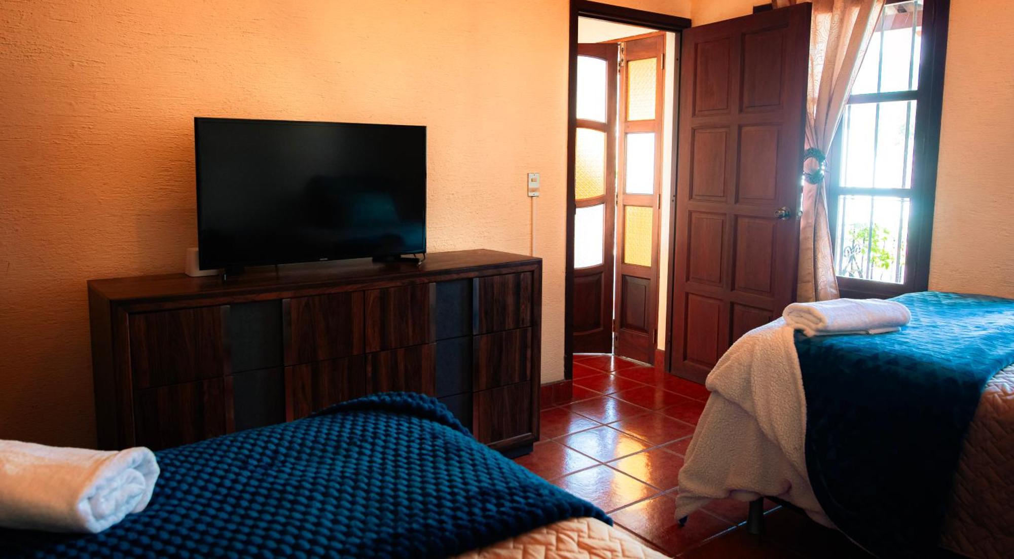 Palacio Del Conquistador San Cristóbal El Bajo 外观 照片