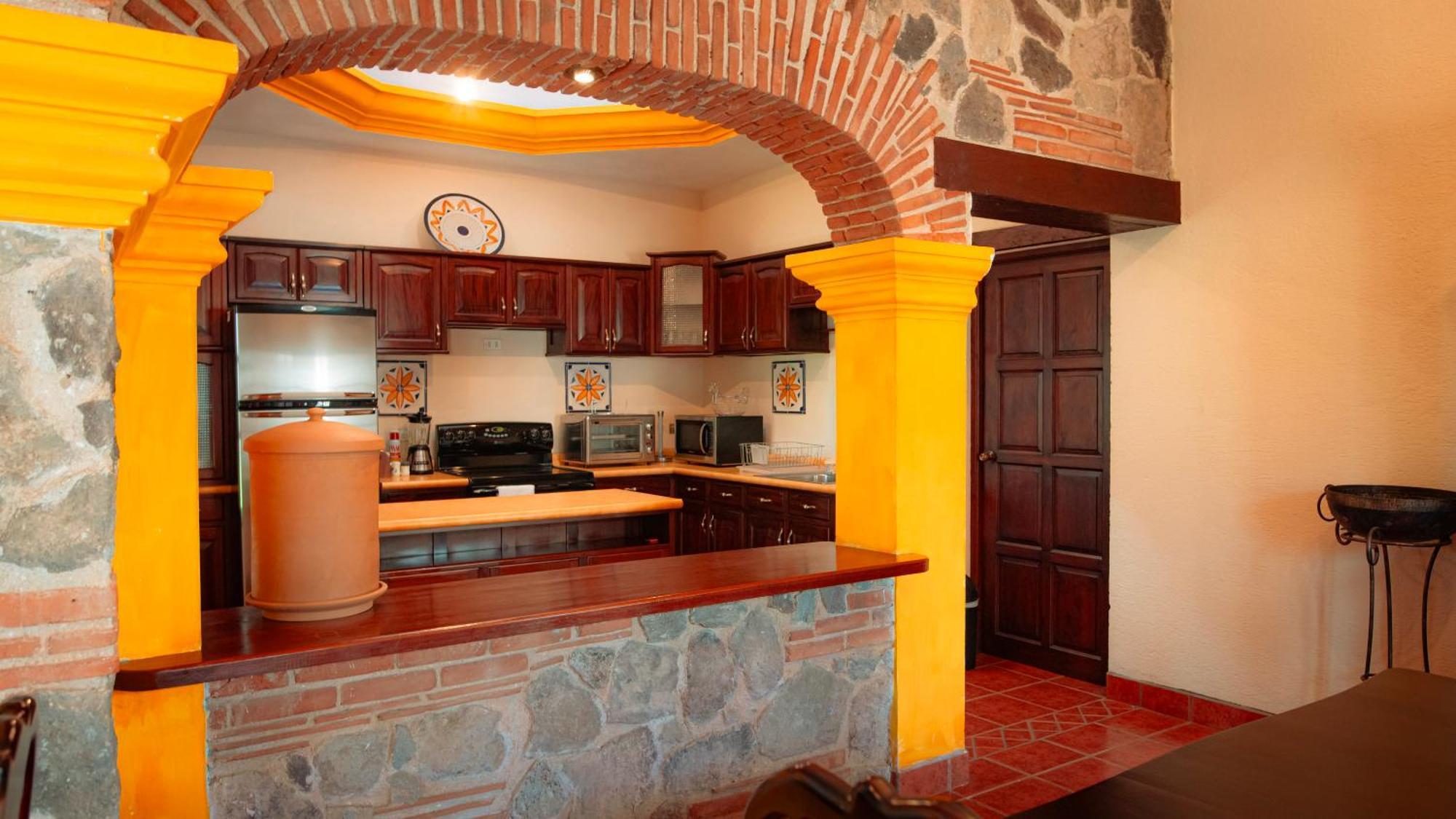 Palacio Del Conquistador San Cristóbal El Bajo 外观 照片
