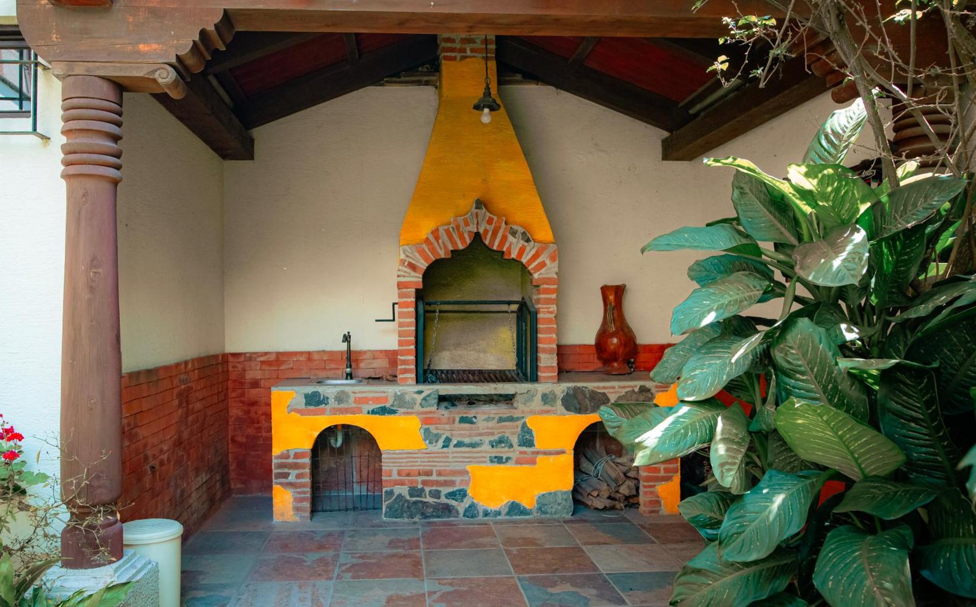 Palacio Del Conquistador San Cristóbal El Bajo 外观 照片